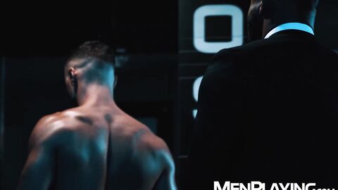 Massive BBC hunk Jason Vario dominates hunk Skyy Knox and breeds him