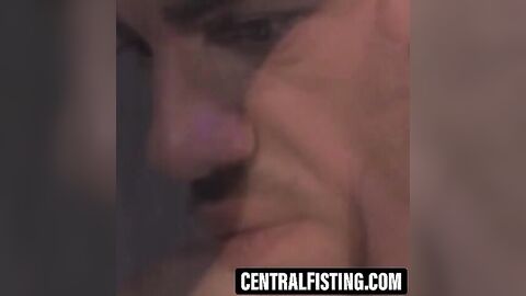 CentralFisting.com - Sagat and Taurus lead fisting orgy