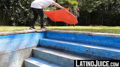 Muscular Luke Ryder gobbleed by Liam Cox craving mouth