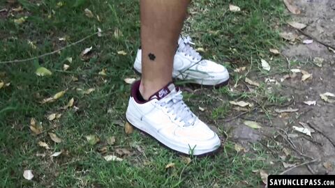 Bautista Nores and Leonel Russell caught in wild forest foursome