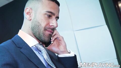 Gustavo Cruz buries his cock deep into Manuel Skyes muscular ass