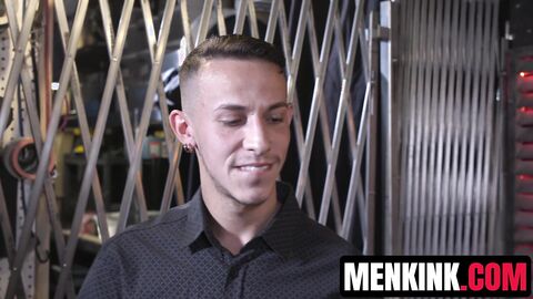 Des Ires sinks his meaty dick into Vincent O'Reillys tight asshole