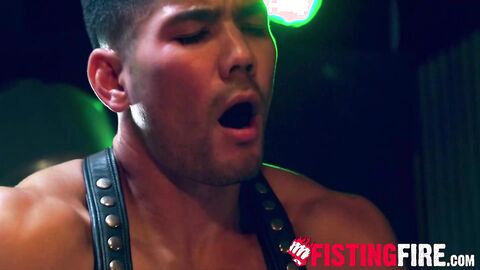 Kinky Inked Jock Derek Kage fucks pee hole with metal rod