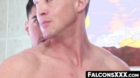 FalconsXXX.com - Beautiful jock Pierce Paris seduces a young gay and blows his cock