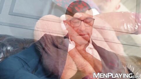 Muscular stud Alan Vicenzo strokes his thick cock solo