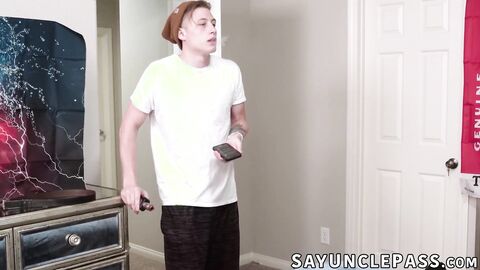 Cole Church gives his new roommate Andrew Powers a good ass banging