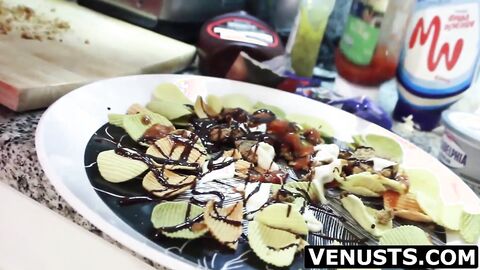 Asian ladyboy's culinary cumshot after masturbation