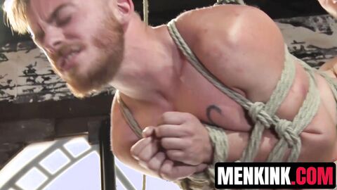 Handsome Tyler Castle polishes his meat into Luke Hudsons hole