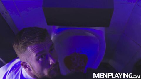 Suited hunk Manuel Skye raw breeds Olivier Robert hard