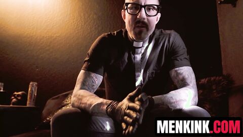 Watch how flirty H3ll4SL00tz talks dirty while MASTURBATING his dong