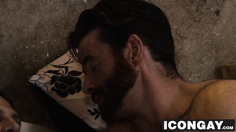 Horny otter Brendan Patrick spreads his legs for Roman Todd