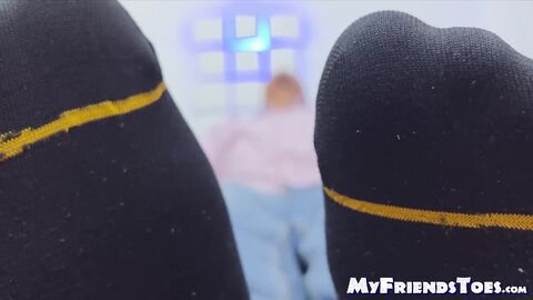 Braided Andre had an amazing experience in feet worship by a magic recliner foot geni