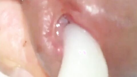 Asian Amateur Bareback: Cumming Hard