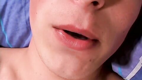 Thick bone jerking and perfect hardcore smoking by attractive King