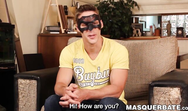 Handsome jock Mathieu wanks throbbing tool and receives bj