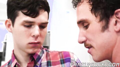 Kinky stepfather barebacks twink and cums on his cute face