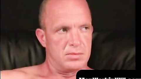 MenWorkinXXX.com - Mature gay dude jerks off and shoots his load onto a plate