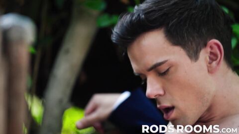 Stud Dakota Payne ready to drill holes with Roman Todd