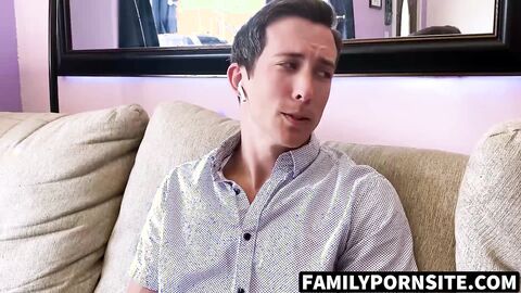 FamilyPornSite.com - I bareback Johnny Ford after seeing sculpted body