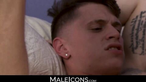 MaleIcons.com - Horny muscular stud Billie's intense passion for Troy's tasty ass