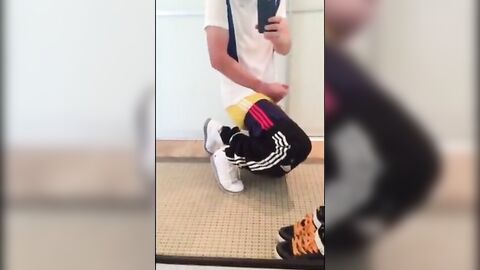 Twink Handjob Amateur Video - Sehr Geil