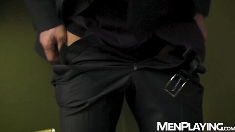 Dominant muscle hunk Rogan Richards demolishes Marco Rubis asshole