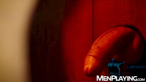 Latino hunks Luciano and Viktor Rom use a gloryhole for breeding