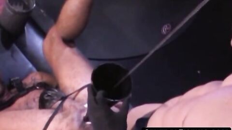 CentralFisting.com - Berlin's arms pump Paris' hungry hole