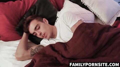 FamilyPornSite.com - Stepdad Romeo Davis grabs me and stuffs cock in mouth