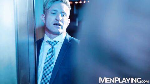 Businessman Cristian Sam destroys Magnus Lokis muscular ass