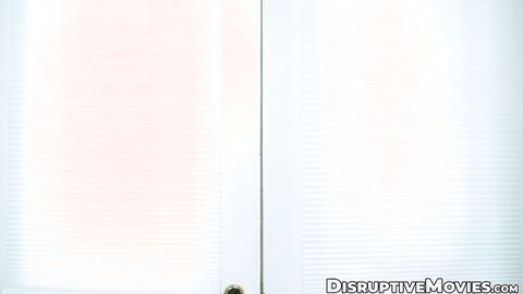 Kyle Wyncrest gives pumped Derek Kage a nice cock ride