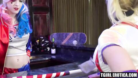 Brunette Autumn Rain squirms on riding MASSIVE COCK of hot Leya Falcon