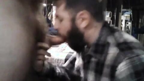 Big-Cock Bear Amateur Gets a Face Full of Cum