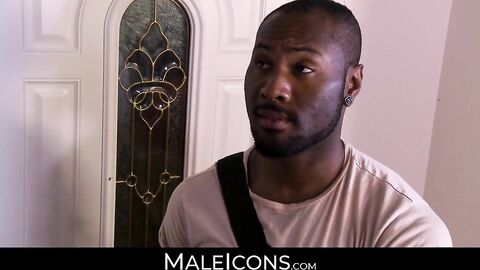 MaleIcons.com - Ebony stud Noah Donovan's wild ride with boyfriend Roman Todd