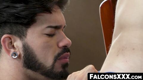 FalconsXXX.com - Steamy bareback session with gays Colton Reece and Pietro Duarte
