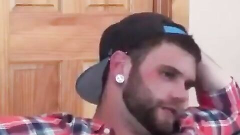 Straight Guy Gets Serviced by a Daddy