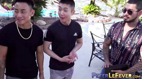 This time inked top Jon Darra buries his cock deep inside Hans Raw