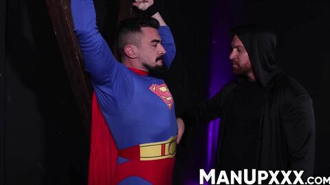 Baxter James finds himself at the mercy of evil villain Brad Connors