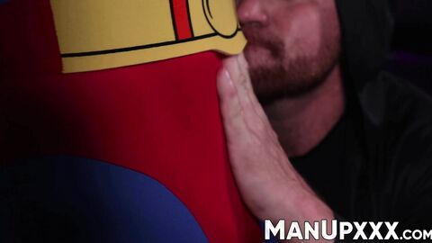 Baxter James finds himself at the mercy of evil villain Brad Connors