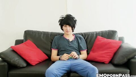 Alex Horler is more than eager to work out his throbbing emo dick