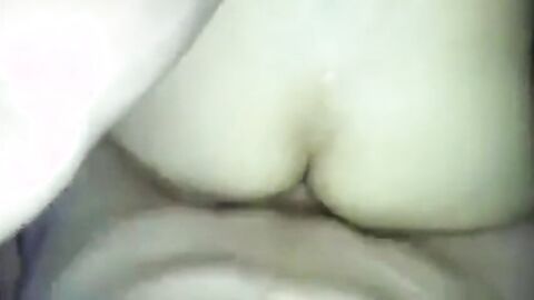 Tinder Hookup with an Emo Amateur