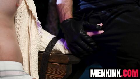 Dante Colle hits Michael Jackmans tender flesh in kinky Halloween play