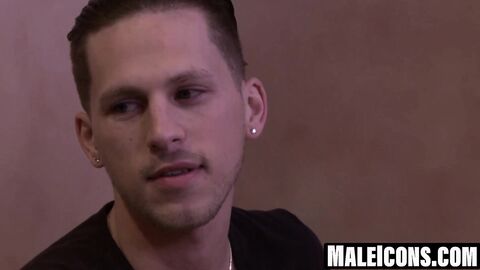 MaleIcons.com - Mason Lear hammered riding a girthy dick