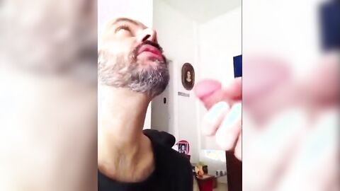 Cum Eating Amateur Blowjob