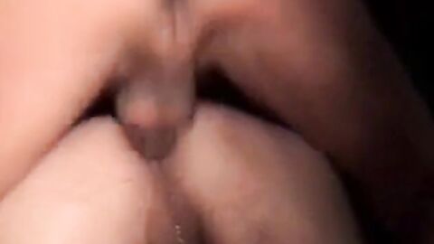 Heiße Bareback-Action mit einem Amateur-Hunk