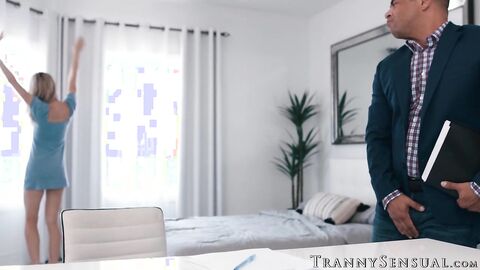 Trans babe Jayne Calloway wants big dick inside her mouth and ass