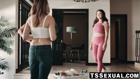 TSSexual.com - Long dicked Johnny B and Ivory Mayhem's hands on session