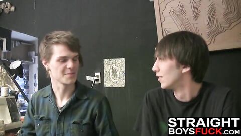 Slender bum bandits have a kinky threesome fuck fest in bed