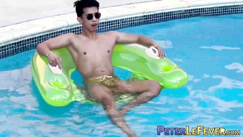 Filipino jock Levy Foxx tries out a small sided dildo first than goes for the big one