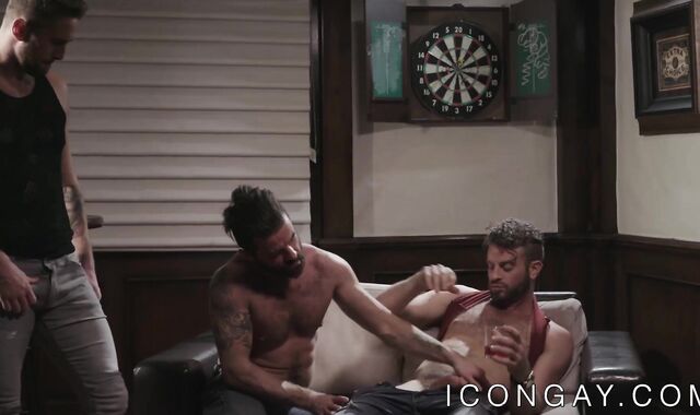 Hunky gay spiroasted by two handsome and hairy homosexuals
